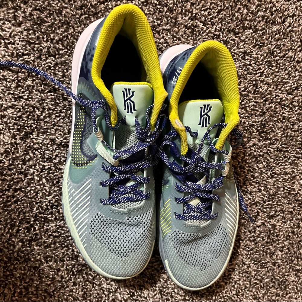 Nike Kyrie Flytrap 5 - image 5